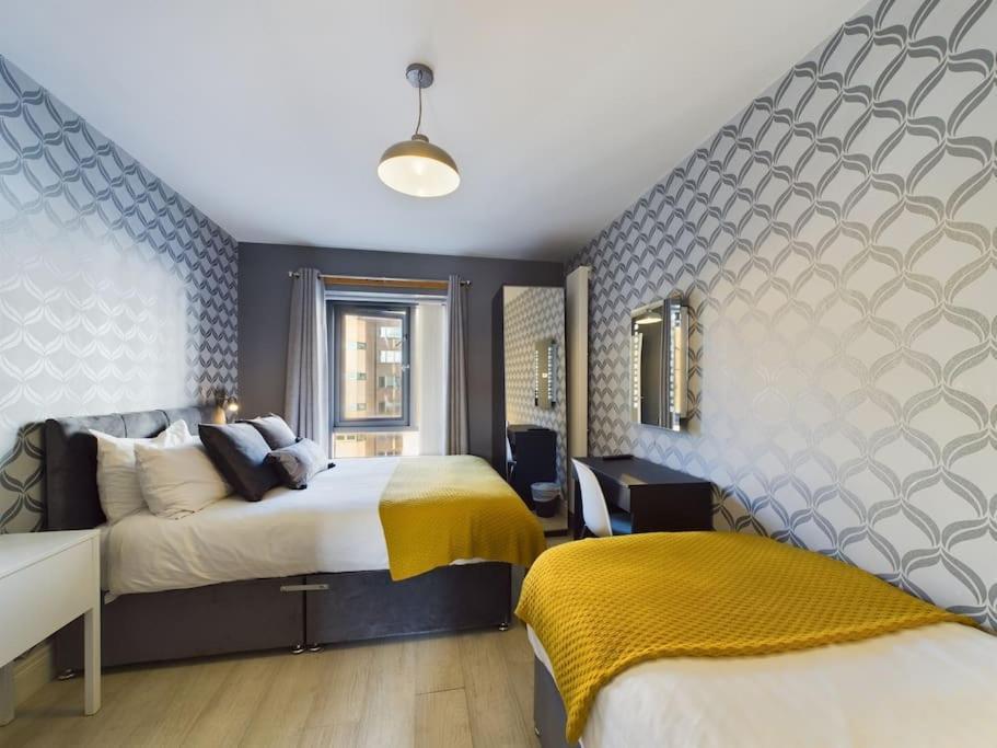 Donegall Sq Apt At City Gate, Belfast City Centre エクステリア 写真