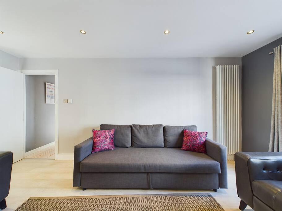 Donegall Sq Apt At City Gate, Belfast City Centre エクステリア 写真