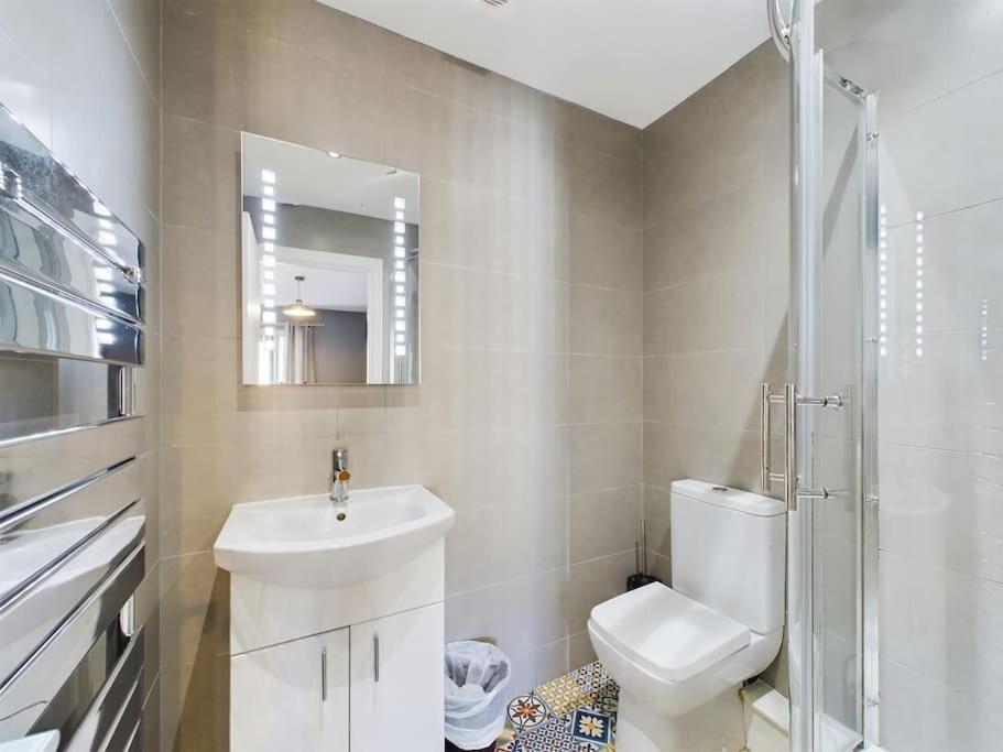 Donegall Sq Apt At City Gate, Belfast City Centre エクステリア 写真
